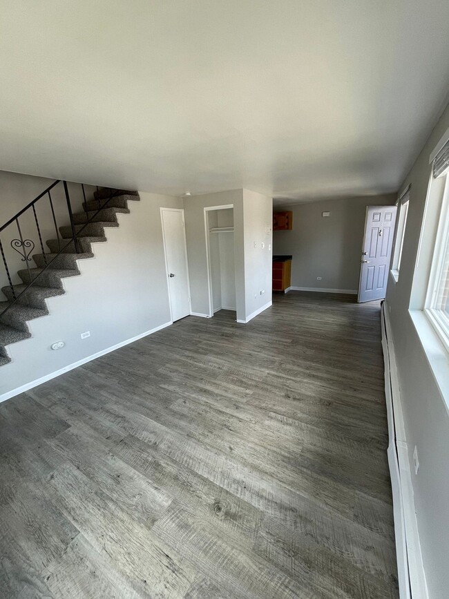 Foto del edificio - Beautiful Remodeled Apartments