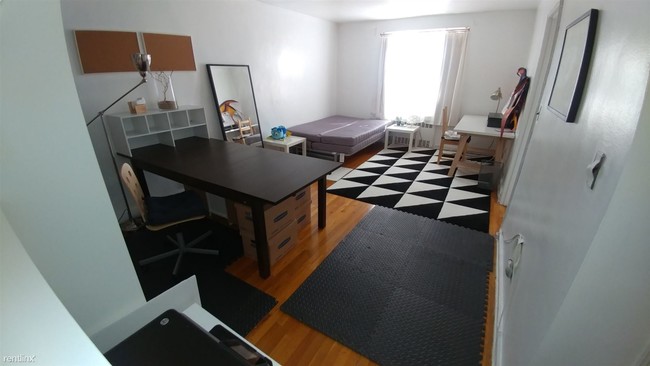 Building Photo - 6637 Yellowstone Blvd