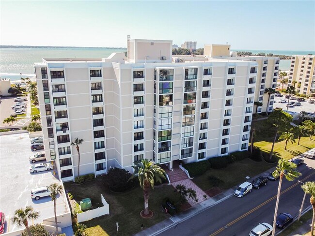 Building Photo - 851 Bayway Blvd