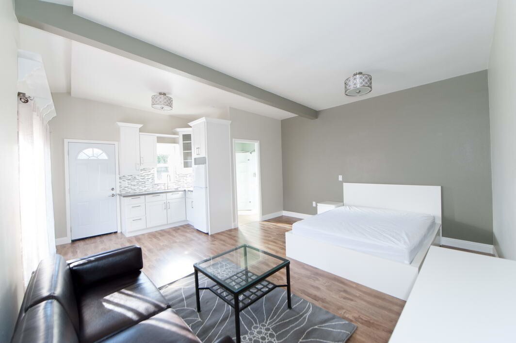 Foto principal - 1535 Livonia Ave
