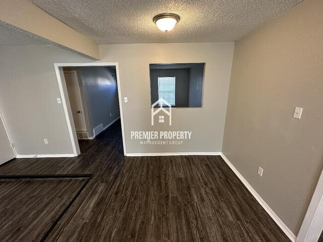 Building Photo - 6313 Leamont Dr