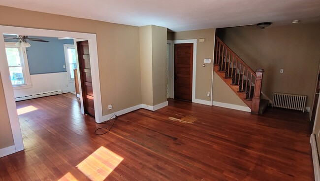 Building Photo - 1107 Huntington Rd
