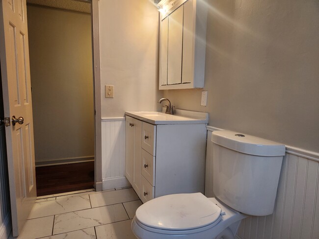 Primary Bathroom - 6930 Hafford Ln