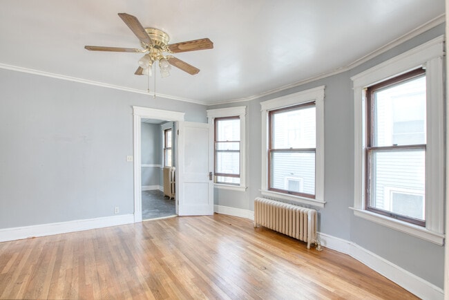 Foto del edificio - 226 Ledgeside Ave