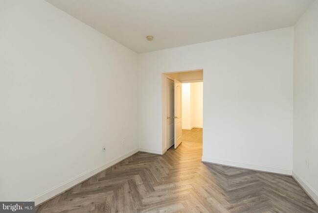 Building Photo - 5910 Great Star Dr