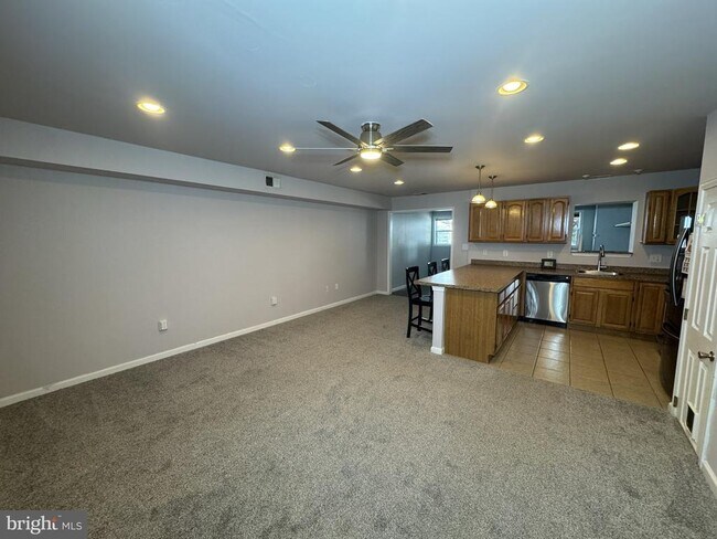 Foto del edificio - 832 Woodchuck Ln
