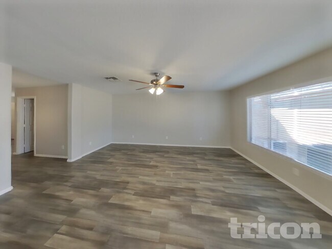 Building Photo - 2101 N 109th Ave