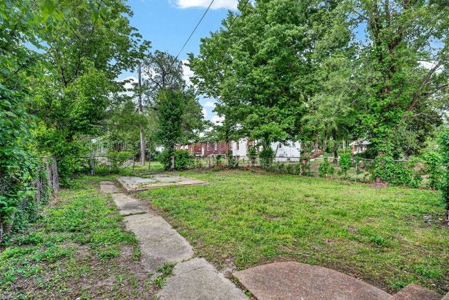 Foto del edificio - 6705 St Louis Ave