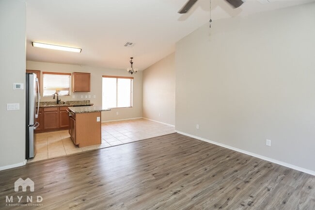 Building Photo - 41613 W Sunland Dr