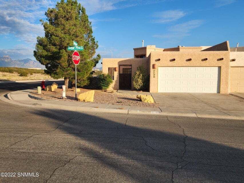 Primary Photo - 2186 Sugar Pine Way