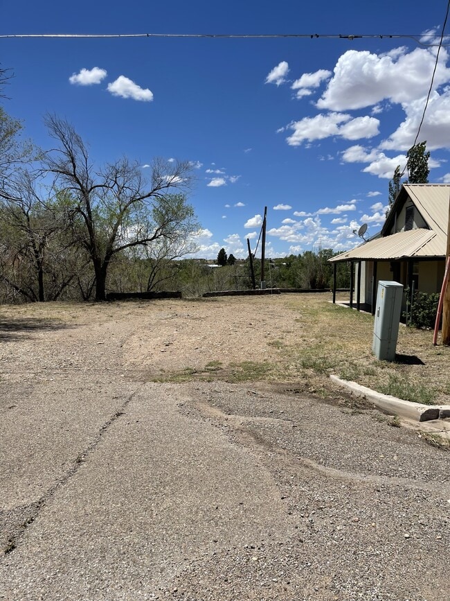 Foto del edificio - 361 S 2nd St