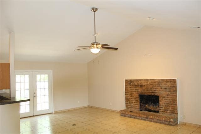 Building Photo - 2617 Raintree Dr