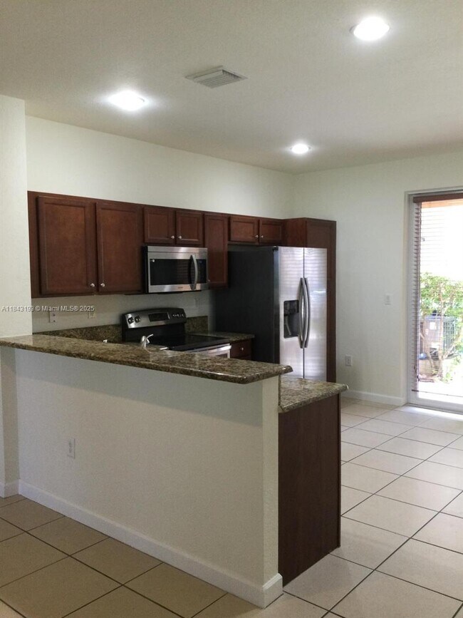 Building Photo - 9525 SW 171st Ct