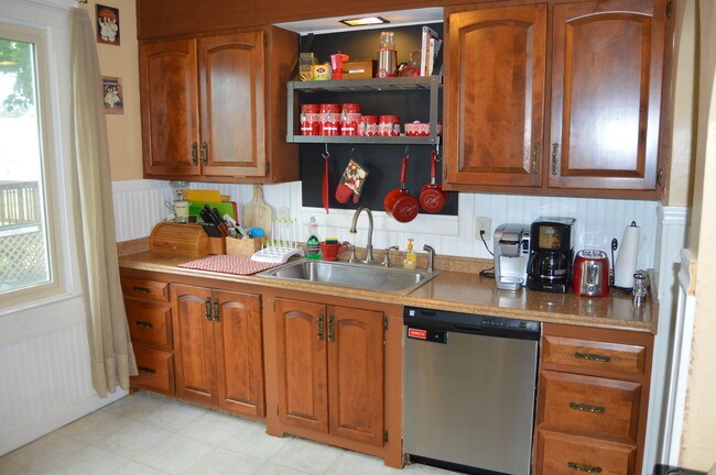 Foto del edificio - 1202 Paul Ave