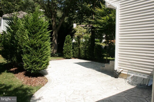 Building Photo - 15612 Northgate Dr