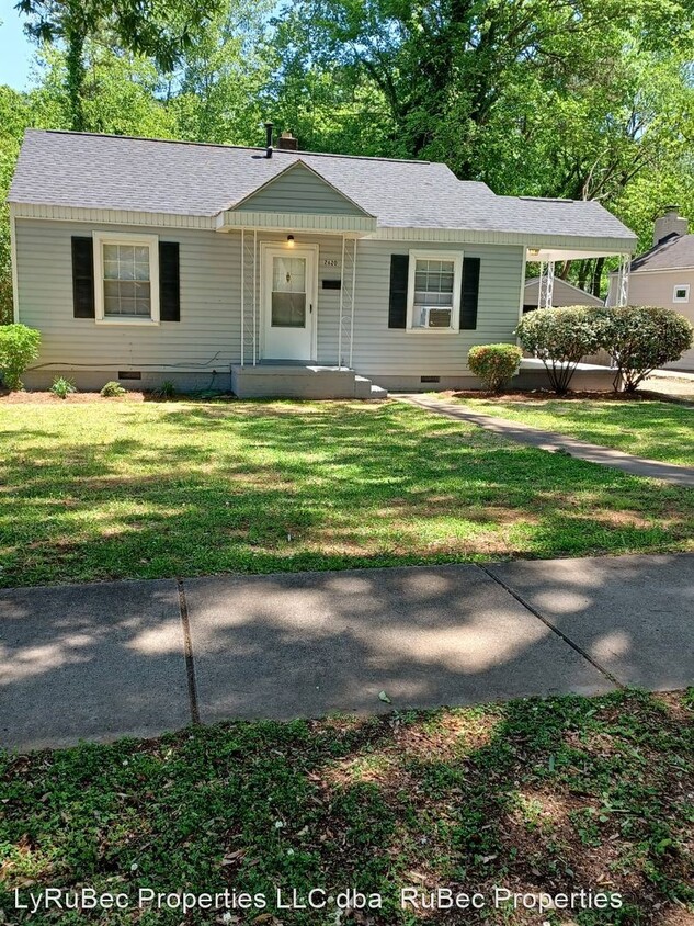 Primary Photo - 2 br, 1 bath House - 2620 Montreat Ave