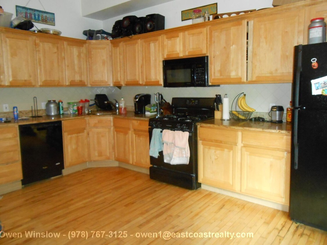 Primary Photo - 168 I St