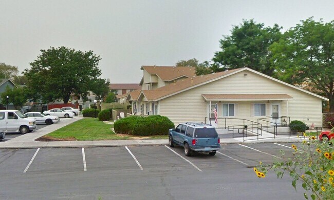 Building Photo - 1795 Auction Rd
