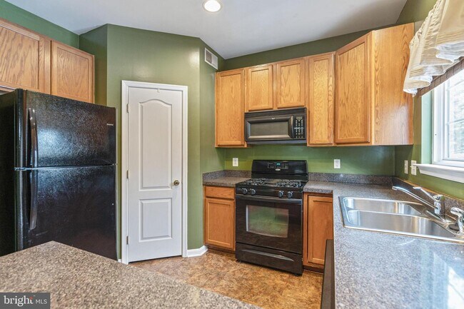 Building Photo - 15507 Pocopson Creek Way