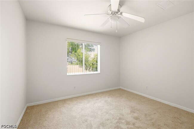 Foto del edificio - 2600 SW 1st St