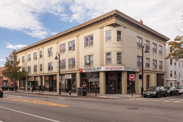 Primary Photo - 75-87 Harvard St