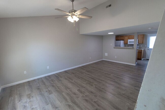 Foto del edificio - 5309-5311 Currituck Lane