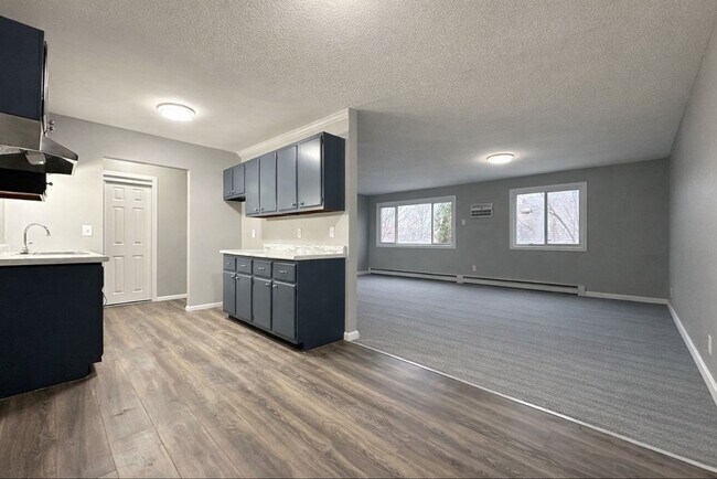 Foto del edificio - 1315 N Dowling Ave