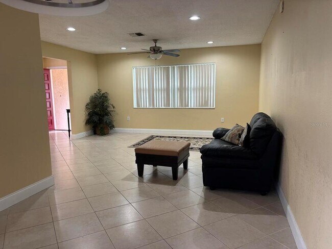 Foto del edificio - 11448 60th Ln N