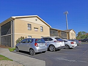 Building Photo - 5309 Summerlin Rd