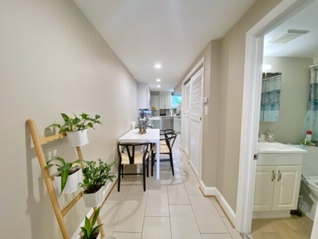 Foto del edificio - 12919 Neola Rd