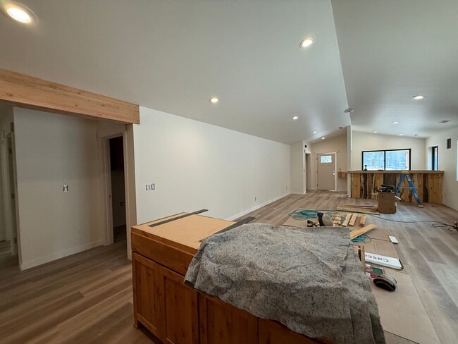 Building Photo - 153550 Little River Loop