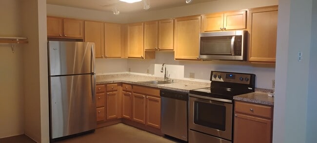 Building Photo - Campus View Historic Apartments