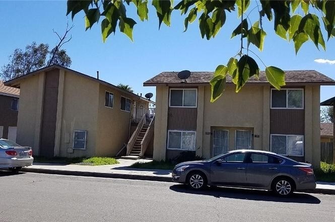 Foto principal - 1663 W Wilson St