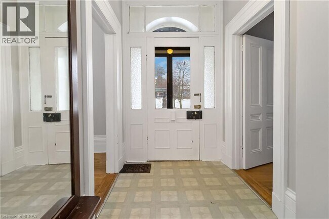 Building Photo - 56 Mt Pleasant St