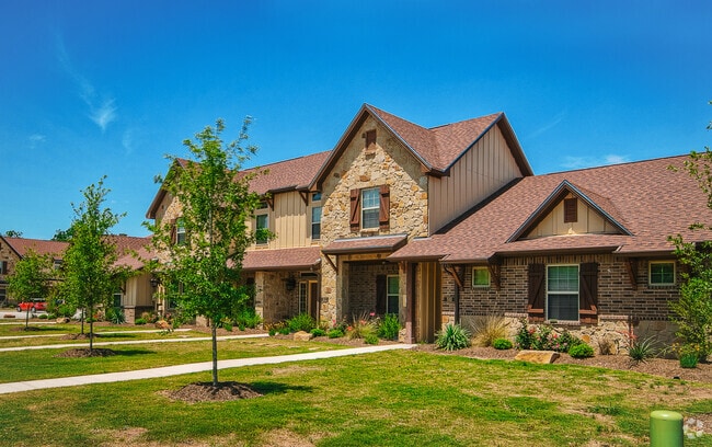 Building Photo - The Barracks Townhomes