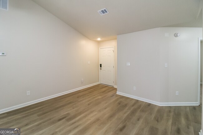 Foto del edificio - 7010 New Dale Rd