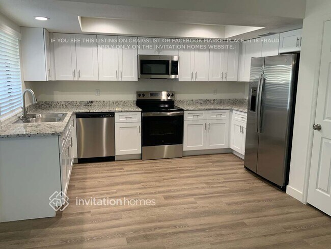 Foto del edificio - 6308 W Shangri La Rd