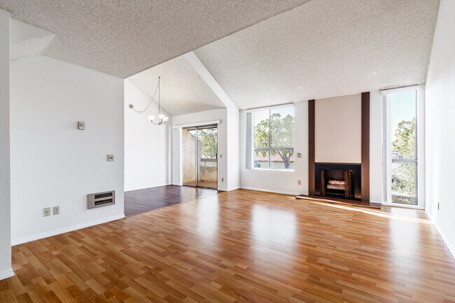 Foto del edificio - 2655 30th St
