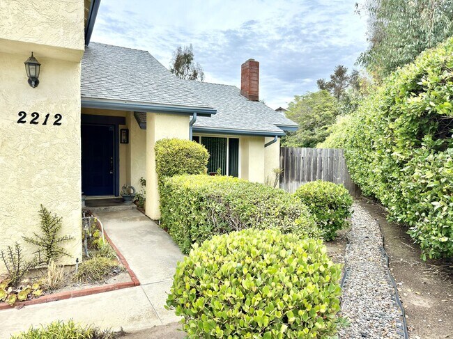 Building Photo - La Costa Charmer w/ Large Yard and Pool!