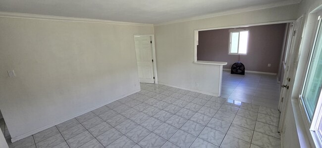 Living Room - 23401 Catskill Ave