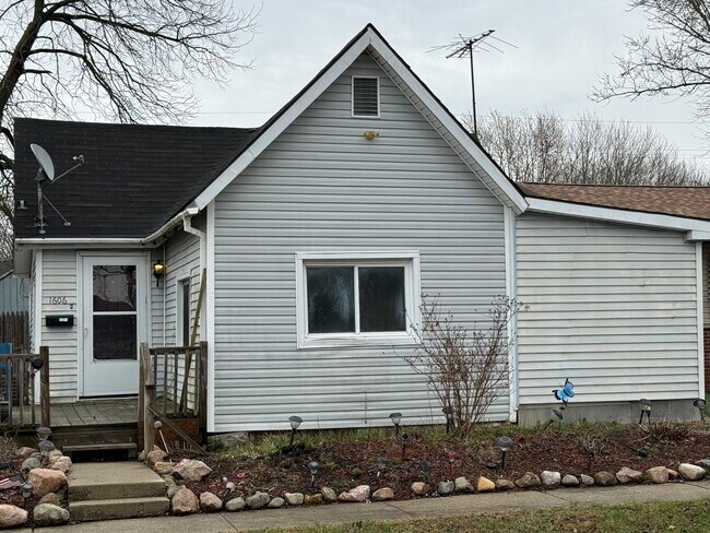 Foto del edificio - 1606 N Lindsay St