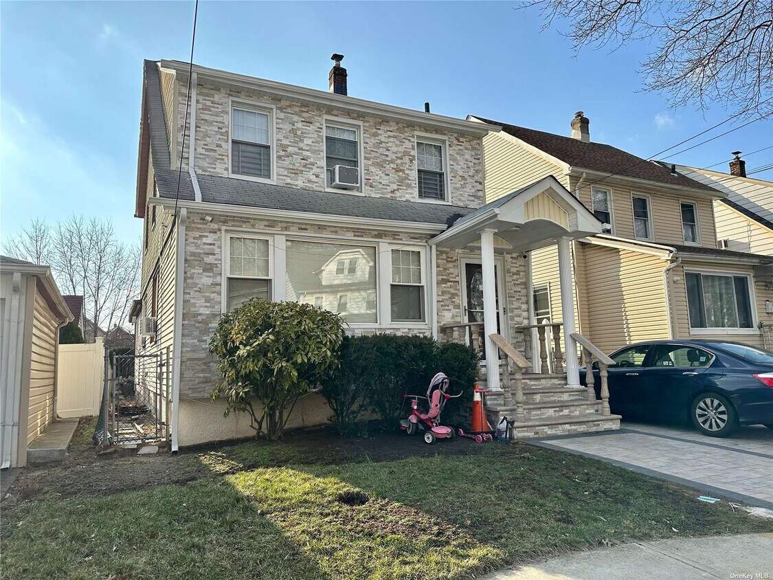 Primary Photo - 86-54 233rd St