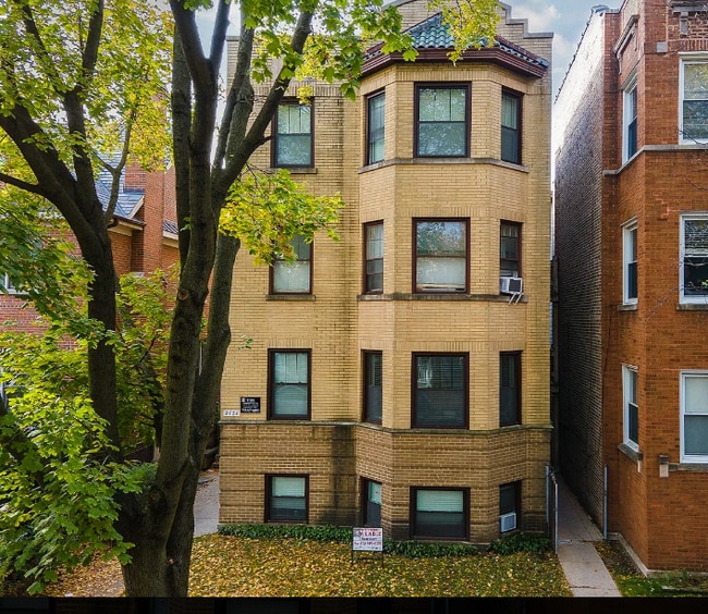 Building Photo - 2125 W Giddings St