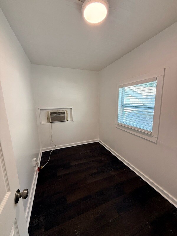 Foto del edificio - 1865 29th Ave N