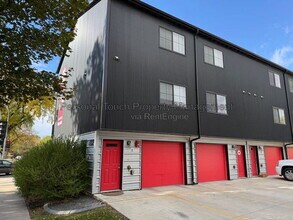 Building Photo - 808 7th Ave S