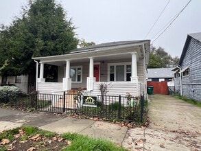 Building Photo - 278 E 9th St