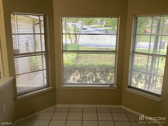Building Photo - 14635 Hillside Ridge