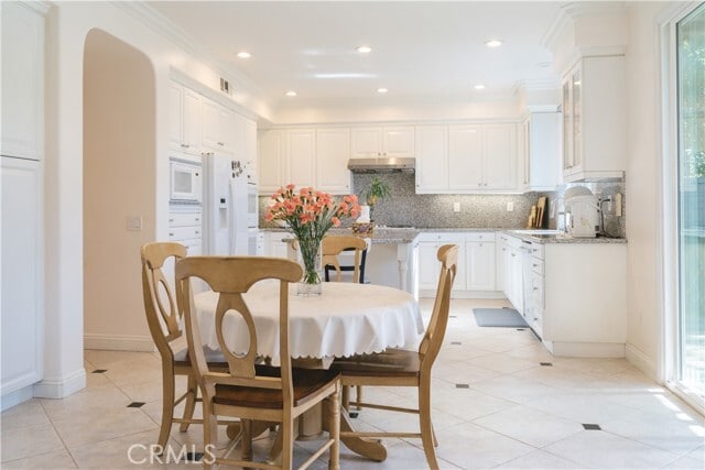 Building Photo - 8 HEALDSBURY