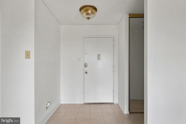 Foto del edificio - 307 Yoakum Pkwy