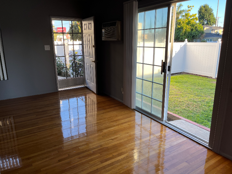 Foto principal - 13753 Burbank Blvd
